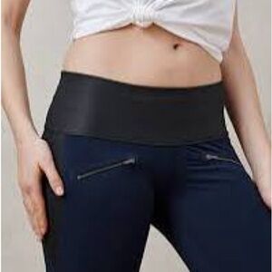 Aday Throw And Roll Women Leggings – Navy, Size Medium